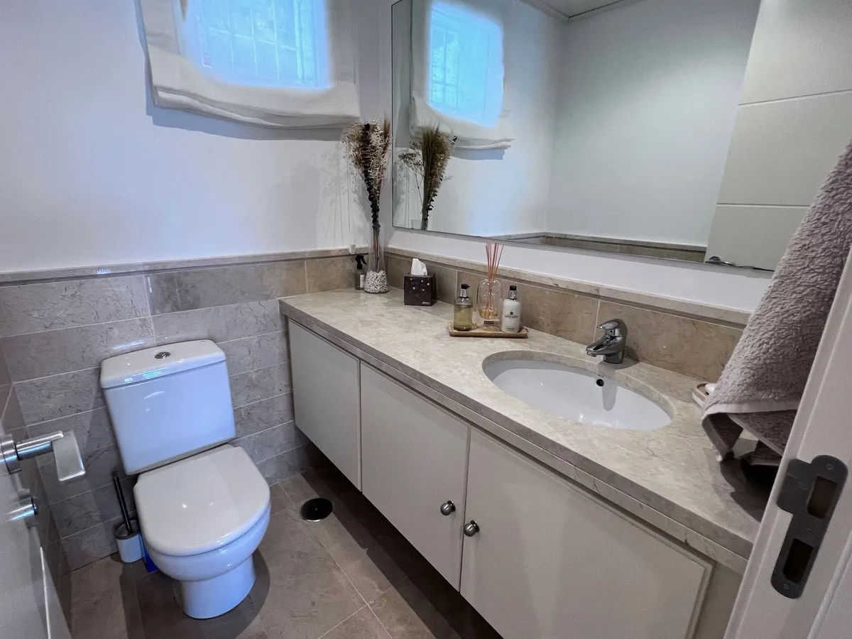 c6d696de-5f2f-486e-aa55-179ba03042bf