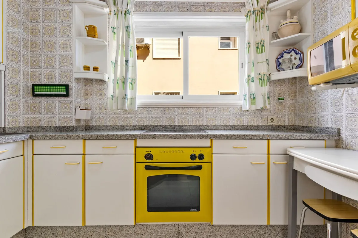 4b4ca0ef-ae36-483c-b6b5-ff1e51d09257