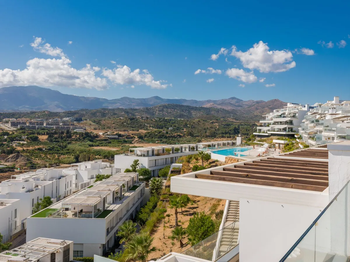 4eaa12cd-af35-445c-ac40-e29206667672