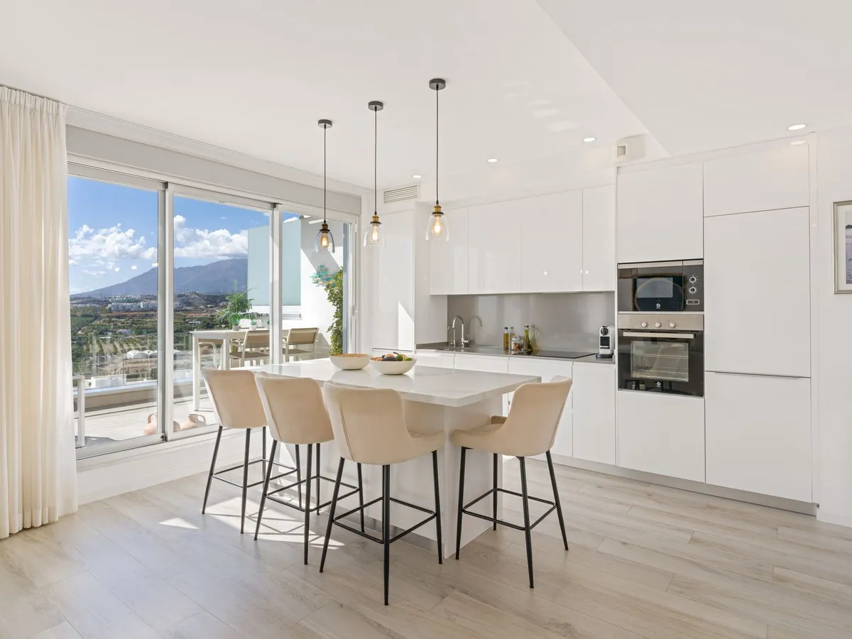 8fff477c-b540-4f12-bff6-45ad05086bd9