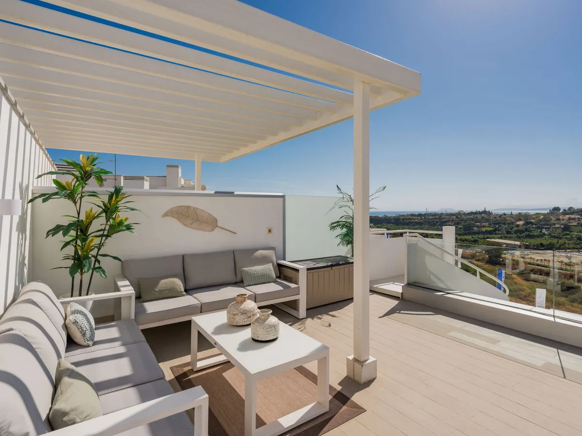 93bd722f-5e2d-4761-8b7e-737dfff80ef3