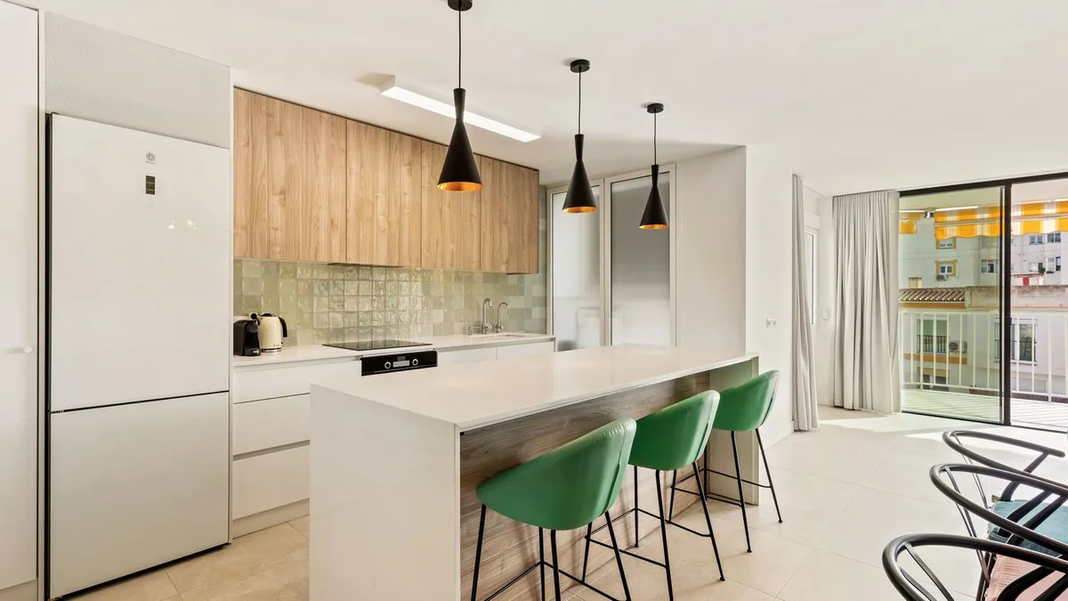 9aa5b35f-5985-4898-a2d1-0206dd18fd78