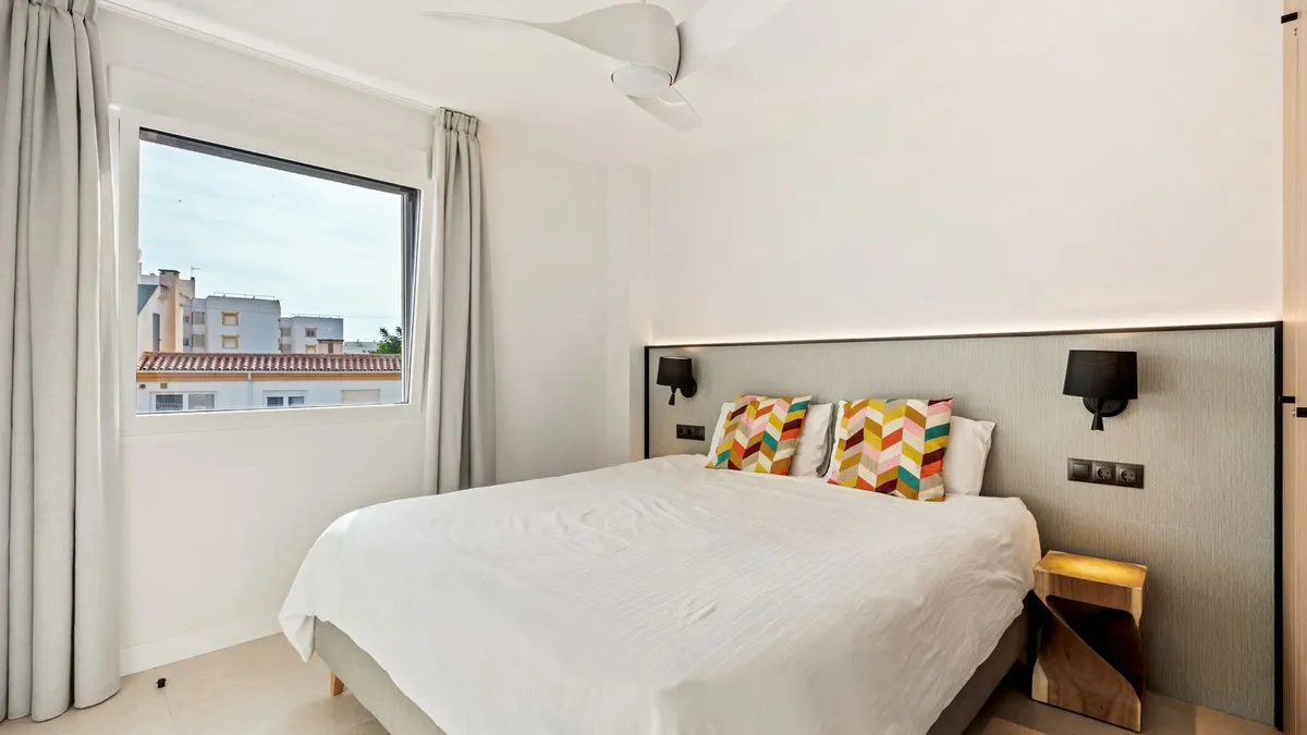 df63e5f0-7055-476e-adf7-b971deae1c54