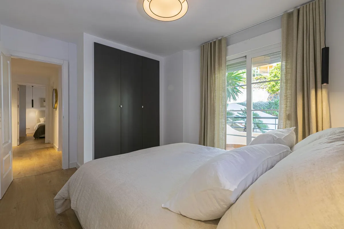 09d6cac1-68b6-4d2c-a8ab-4fb92e482143