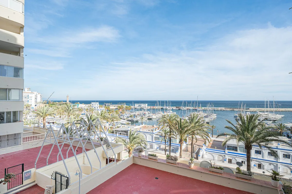 63edd501-122a-4800-bc47-84986b586c5b