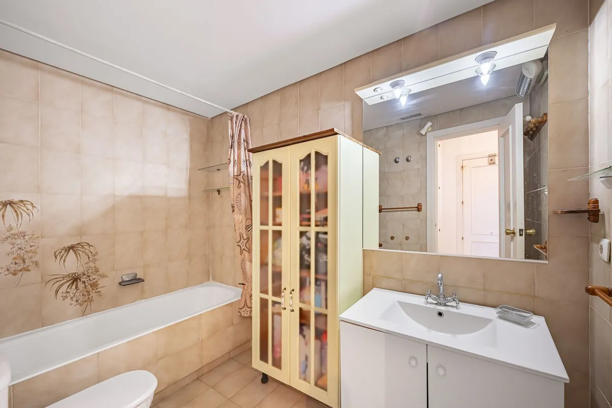 b6cdf109-5bcd-45e6-8d05-4debc16fc486