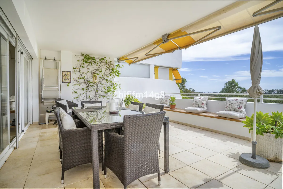 e51d70bb-97d0-4f57-8b95-3d371e0973cb