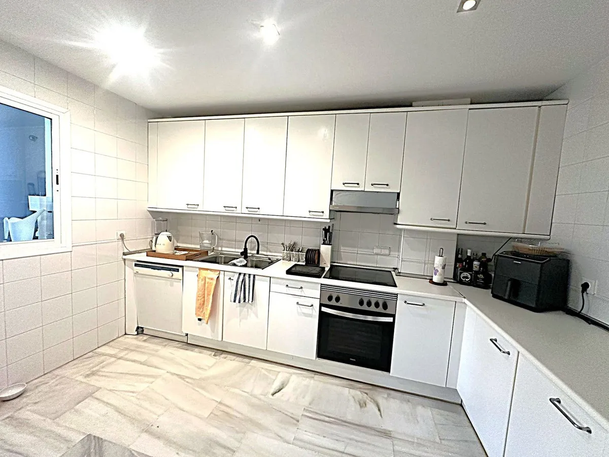 bfca6ad2-cdab-4ef0-8525-d281999da1b5