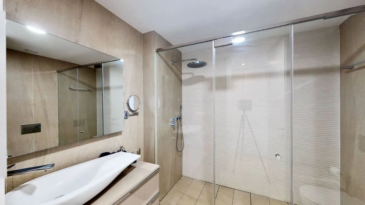 aba9bf4d-6eff-49da-8b56-cac2e74e08c3