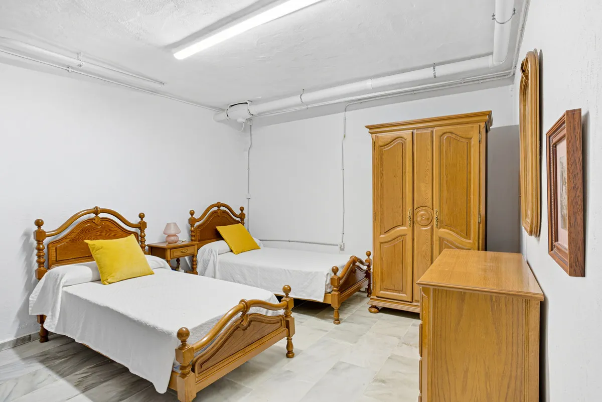 6d1b8721-2a61-4d26-a3be-d06b61411425