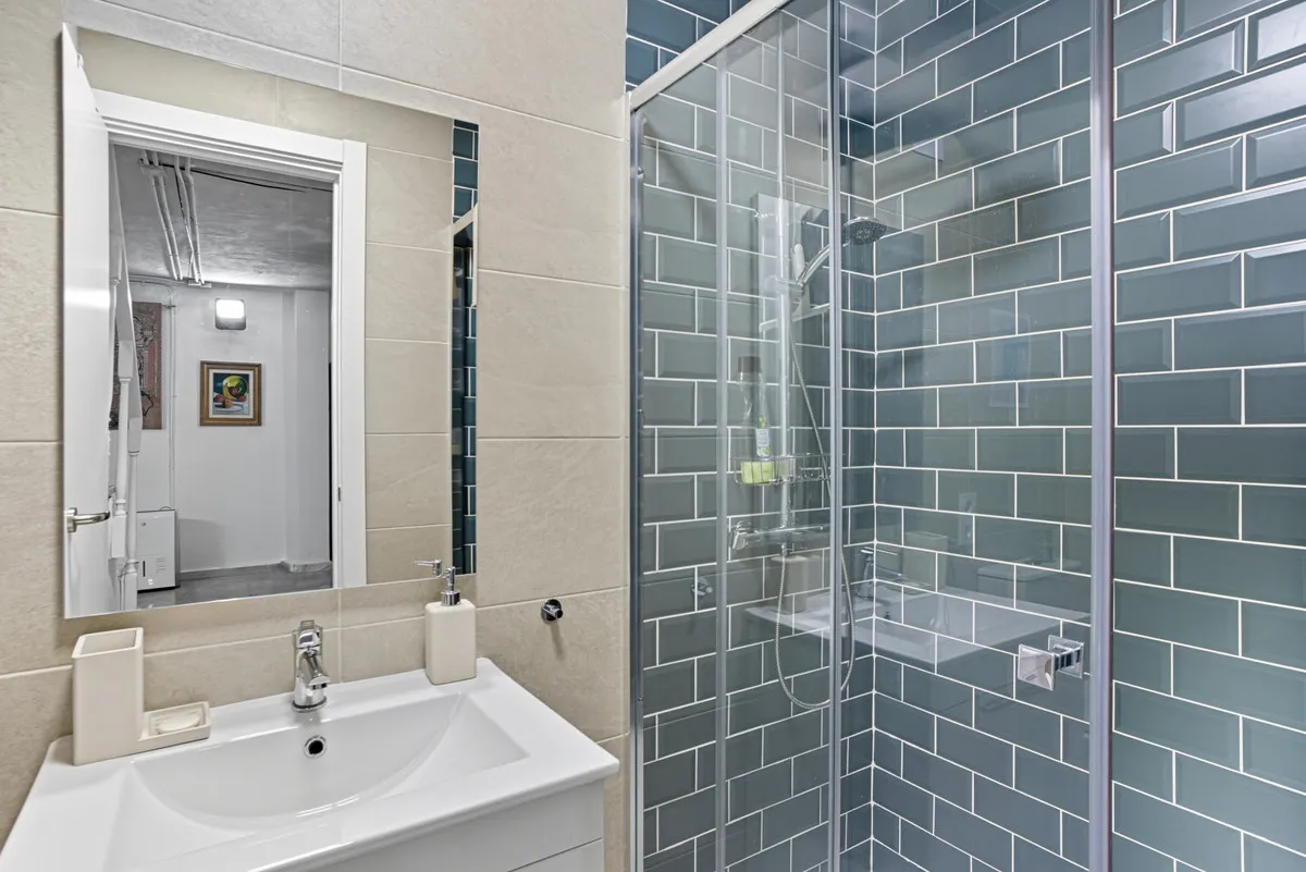 fdc0cde7-7af9-4314-a93d-a427aba3bb00