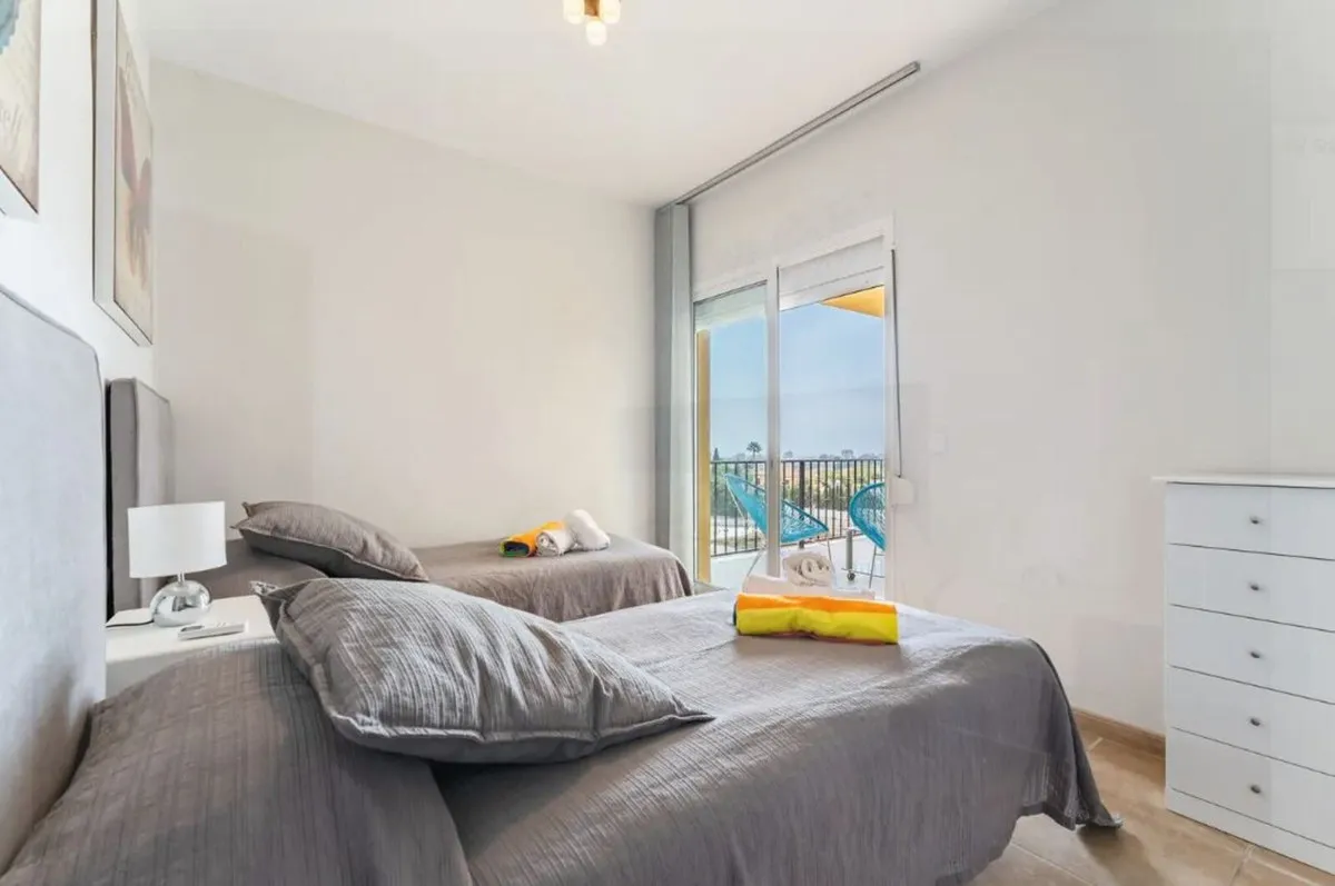 32fac36a-aeca-4e15-a3f9-028d442e7979