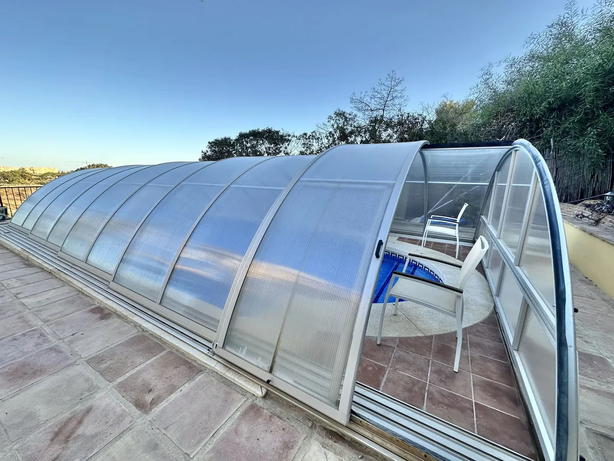 8593297a-cb4f-4312-9b89-f6e83f864d92