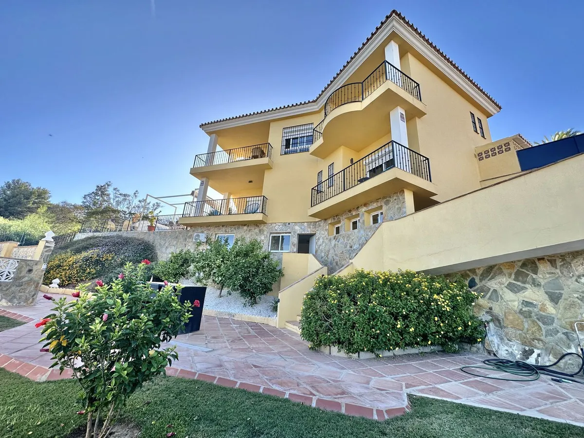 c04bad6e-621f-43be-b387-1edb0c1229f0