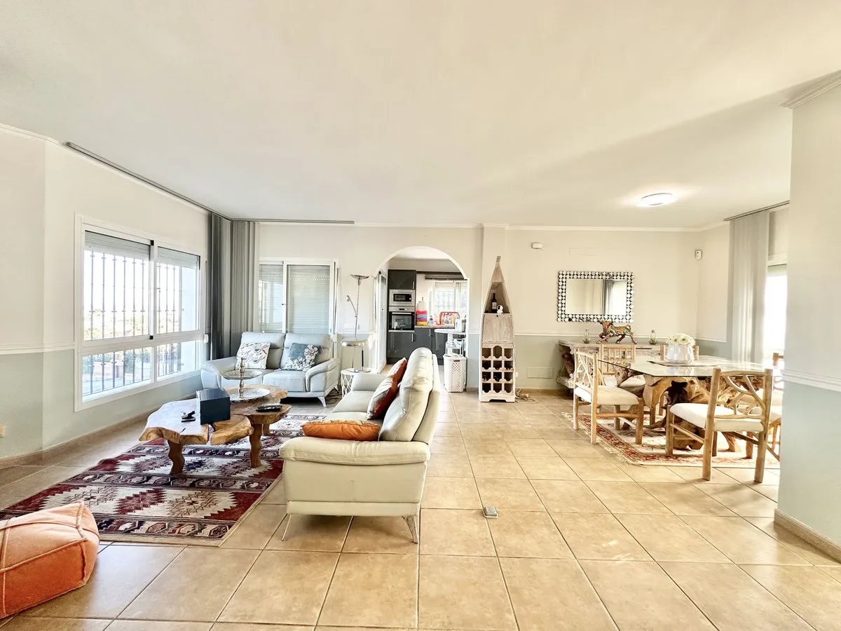 c79d83df-b33c-4b12-b7d9-07cce6b4144c