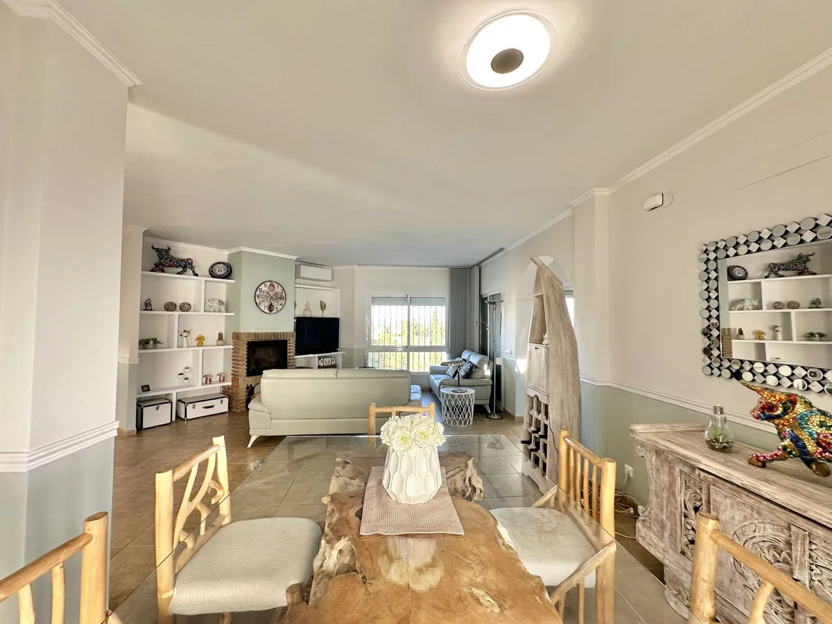 f15d5fd9-c7c5-47ec-a4f6-5a91bf3e2053