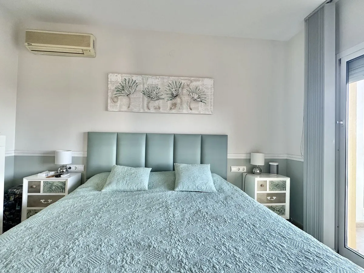 ffd4e4cc-63a2-4e0d-b63c-1f307d45eb01