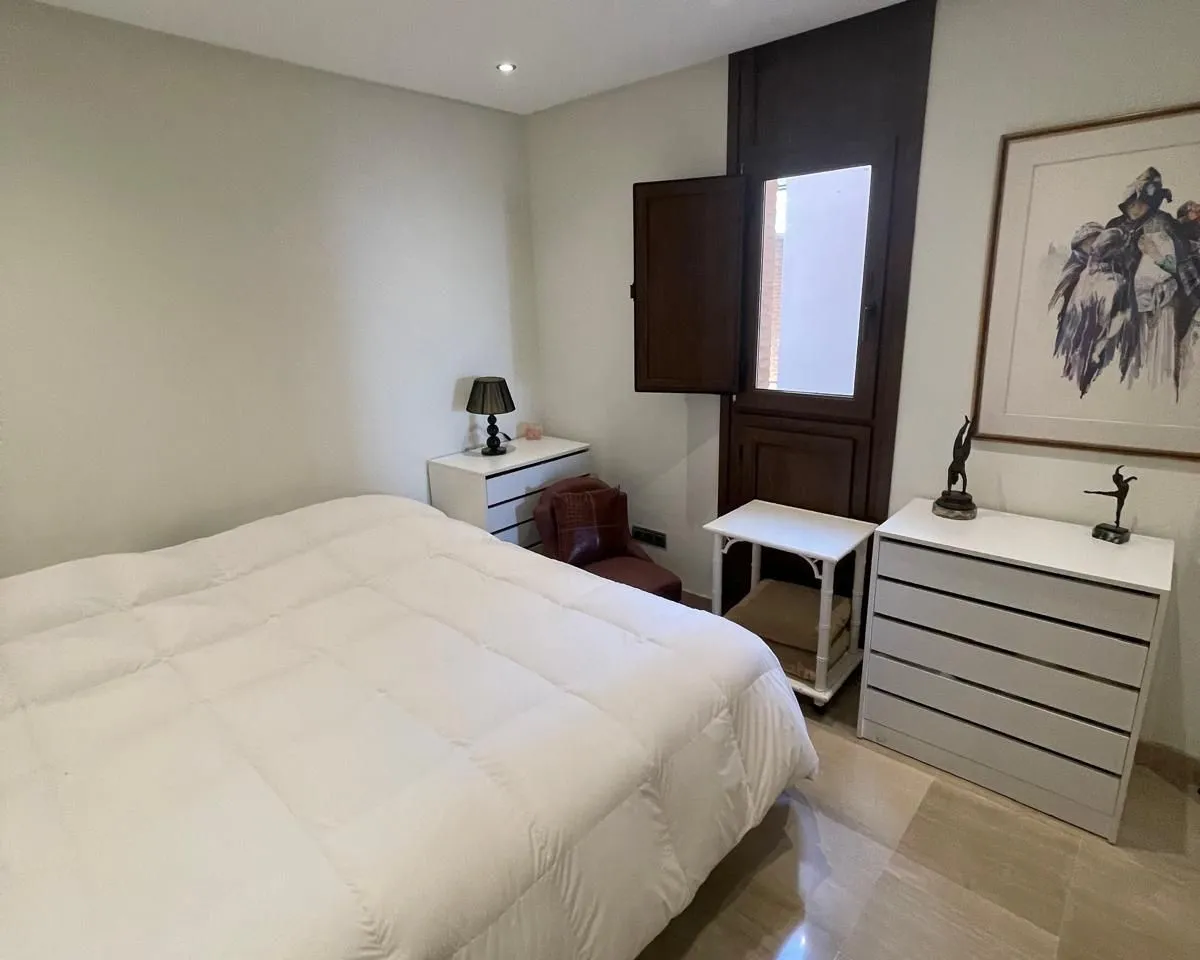 6af1c1a2-d60a-4b8c-b8a1-838c2c720945