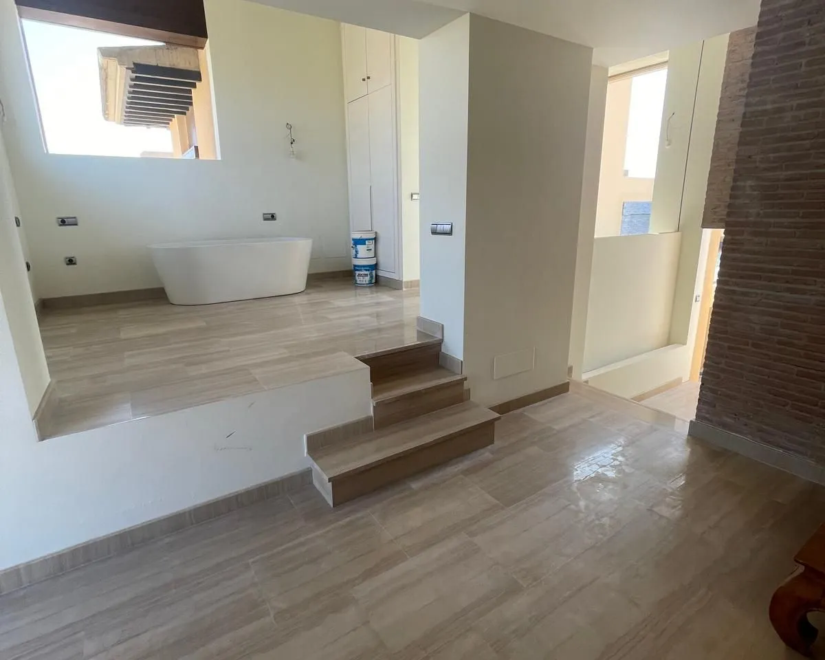 fc75104c-39dc-4404-8003-e98a30405c4c