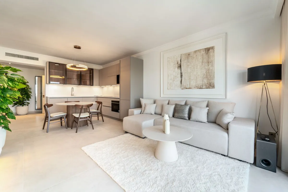 7f51ee80-5d0d-49b3-9290-9c0ee8272573