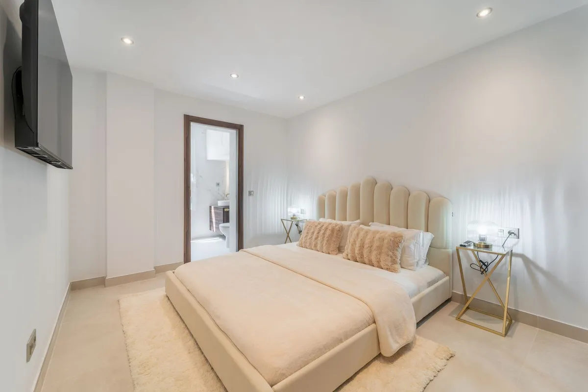 bae12bf0-bbdd-45b2-b842-87af19a982da