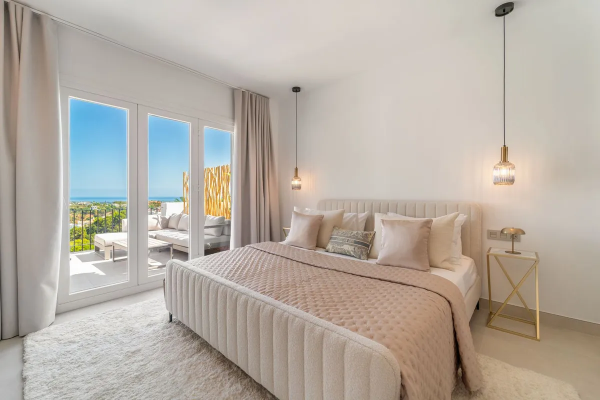 c5a0825d-6a16-4140-b4f8-dac50138308a