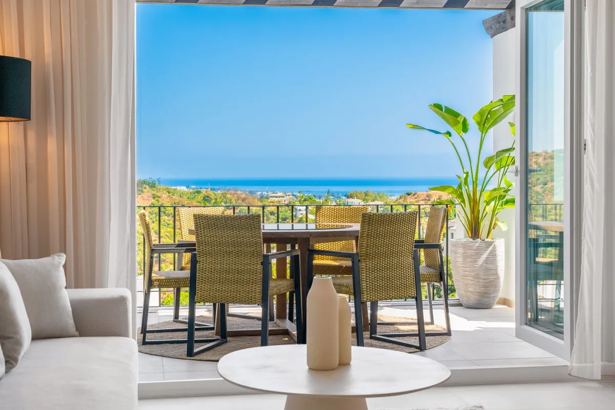 dda1c9b9-8d46-4055-a230-d10c7301f199