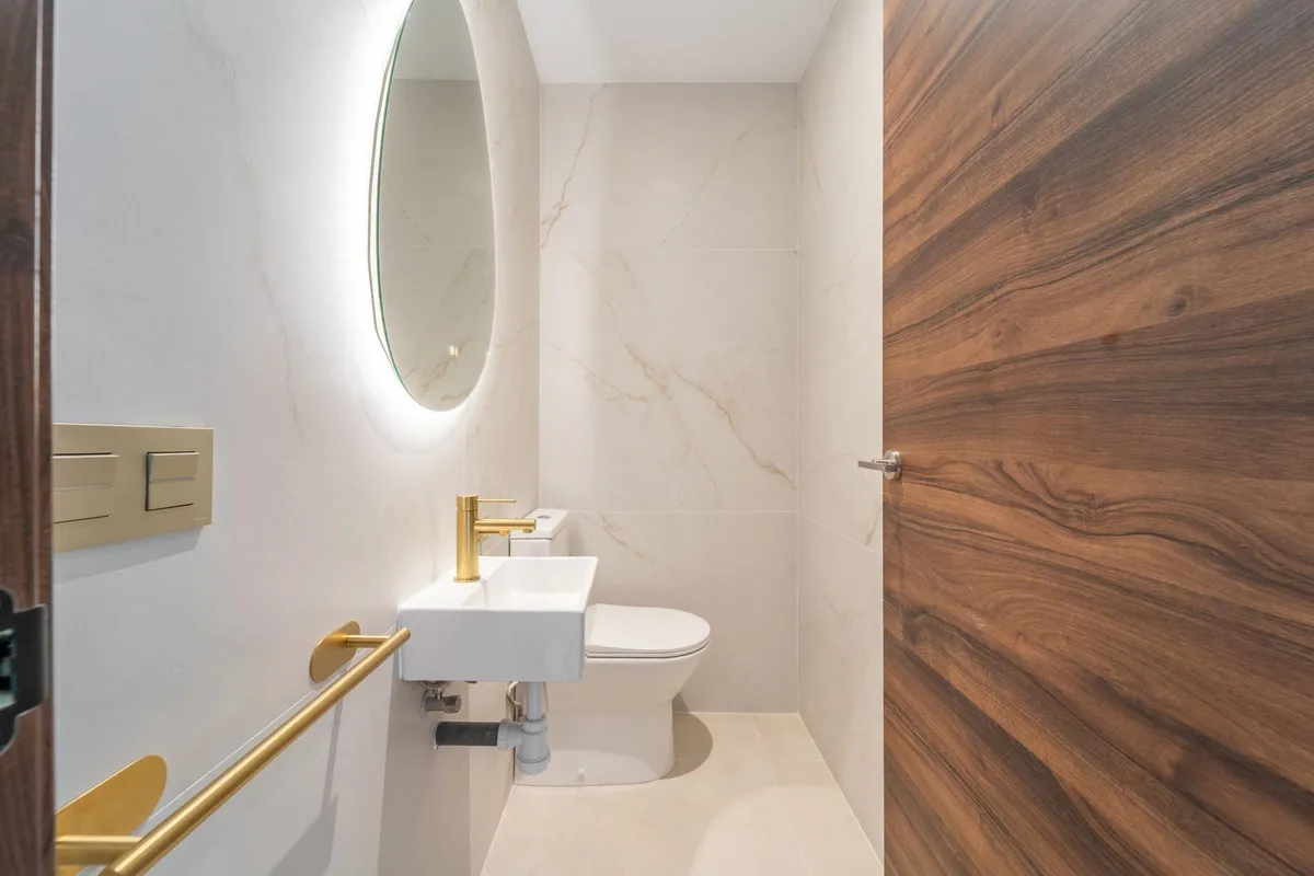 e87065fc-97c5-400f-b546-f7ee416e1611