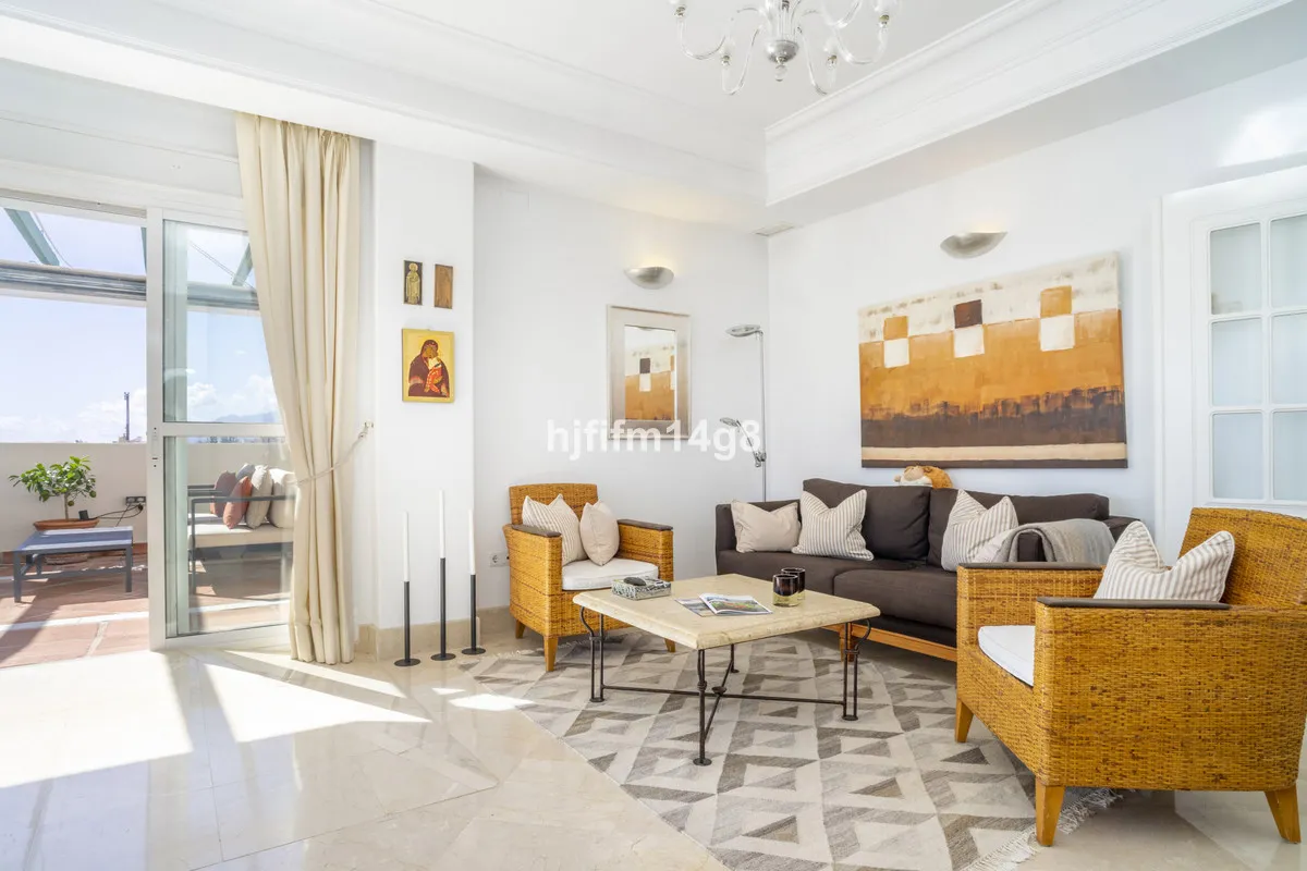 4ab703f4-9728-4001-9a2a-193f5ffe0d4e