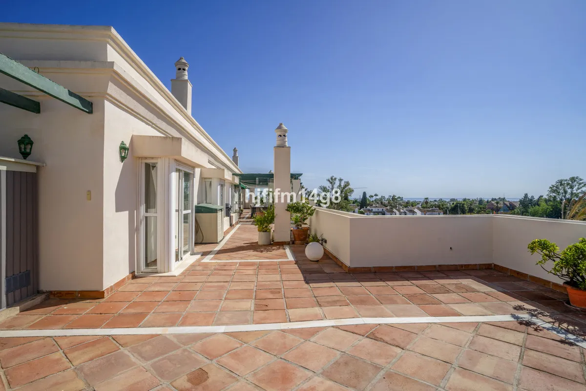 b967682e-44fa-444d-ab9b-ac4bdf37138e