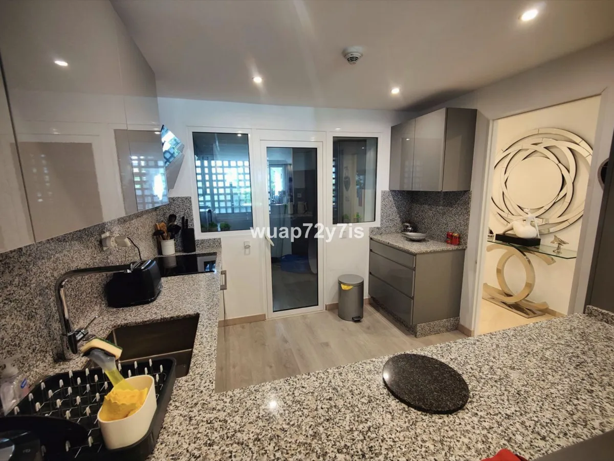 66dc997d-4be0-4ae3-b0f2-831e83be3945