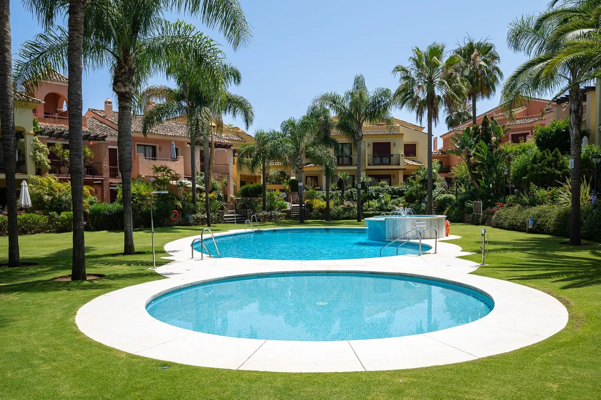 09b57470-a98f-47e1-8384-4db285629ac6