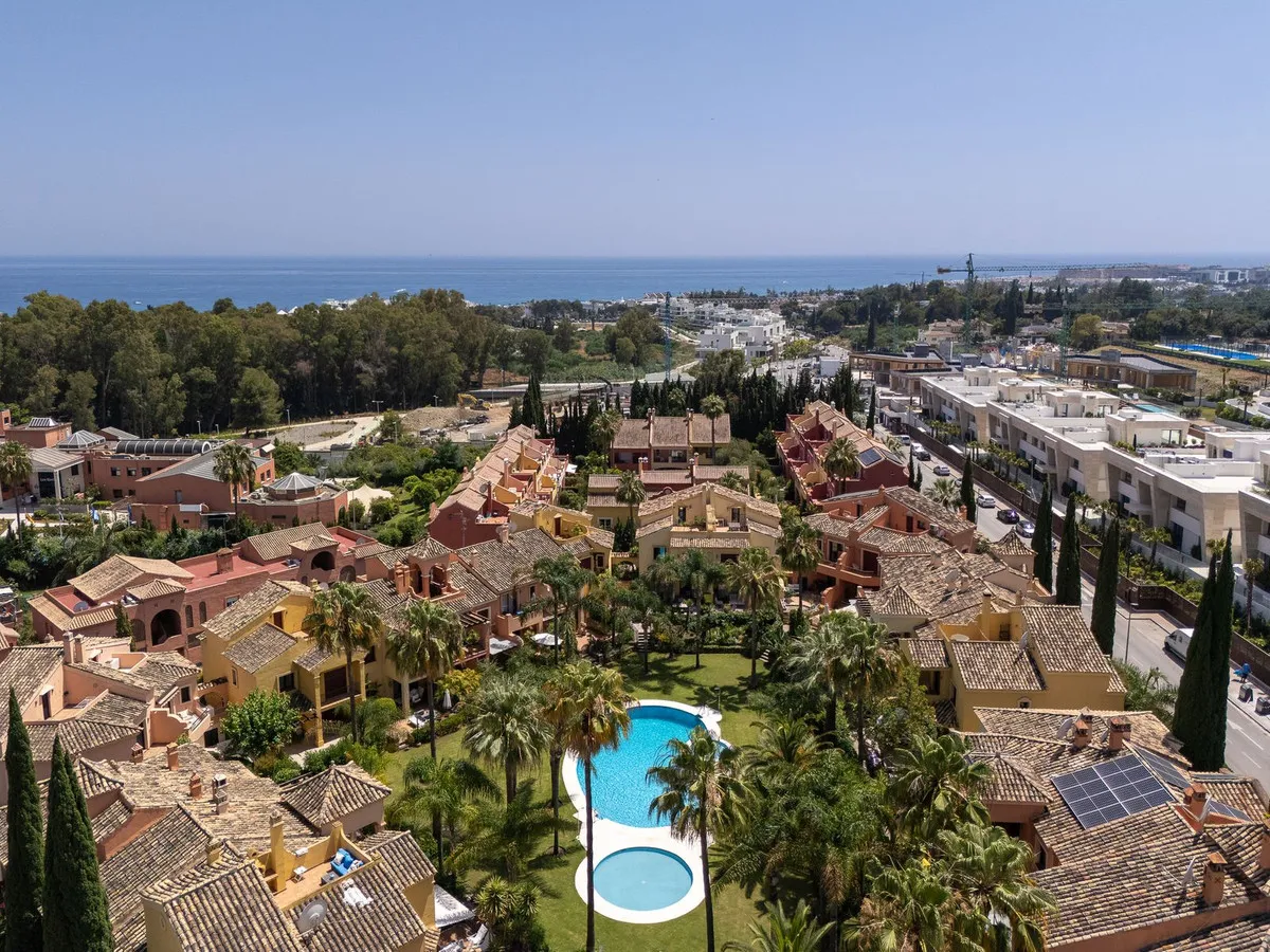 190c00c8-405d-4a4f-b422-3d6199ad59f8