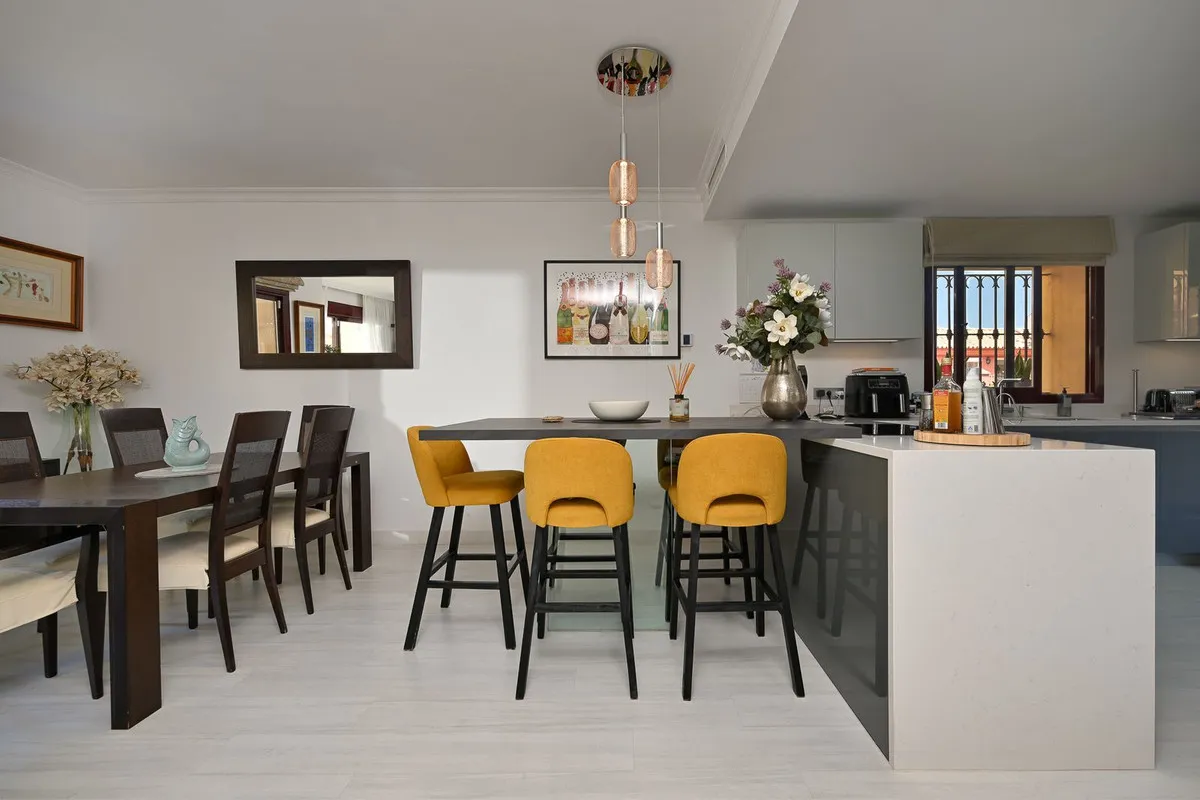 5bee4a02-a76b-432c-8c07-92b0748279b8