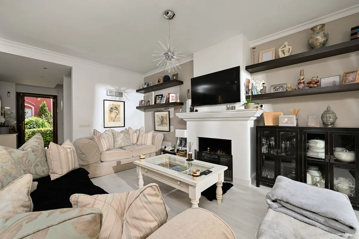 699047c9-9850-4406-8903-90b6e89f066b