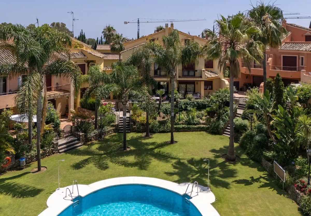 e725c856-ecc6-404f-abe0-f20ff9d3a49f