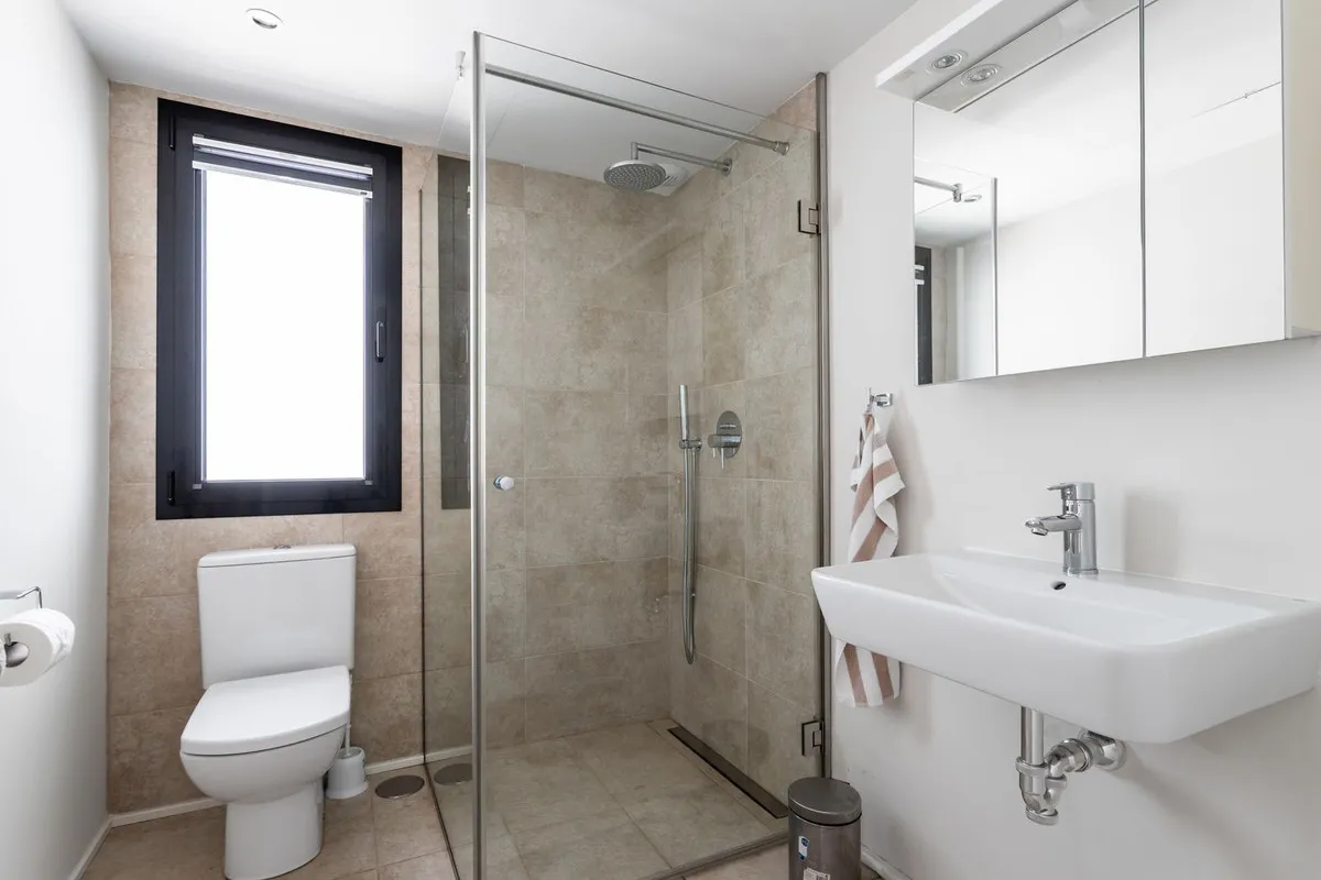 17cefe5e-a84a-4b51-b366-300c74bda2d6