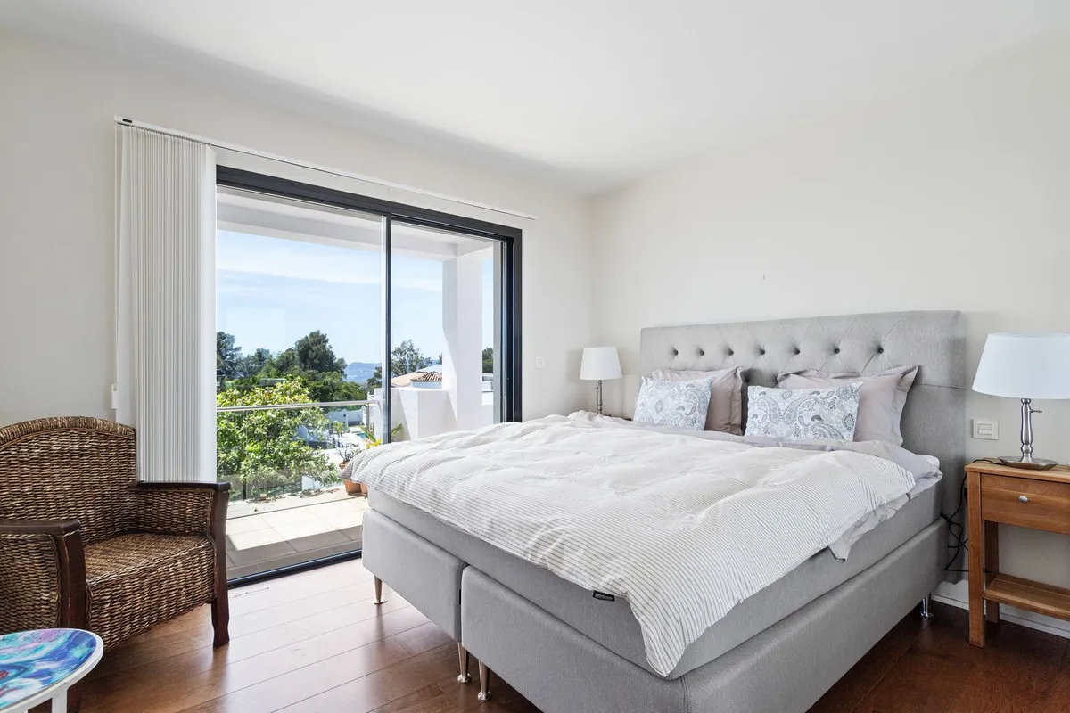 96e1e53f-9d66-47ef-8b61-e663abb5aa48