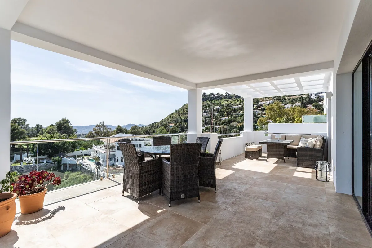 9adf37a7-4771-4f54-820e-1cf703986319