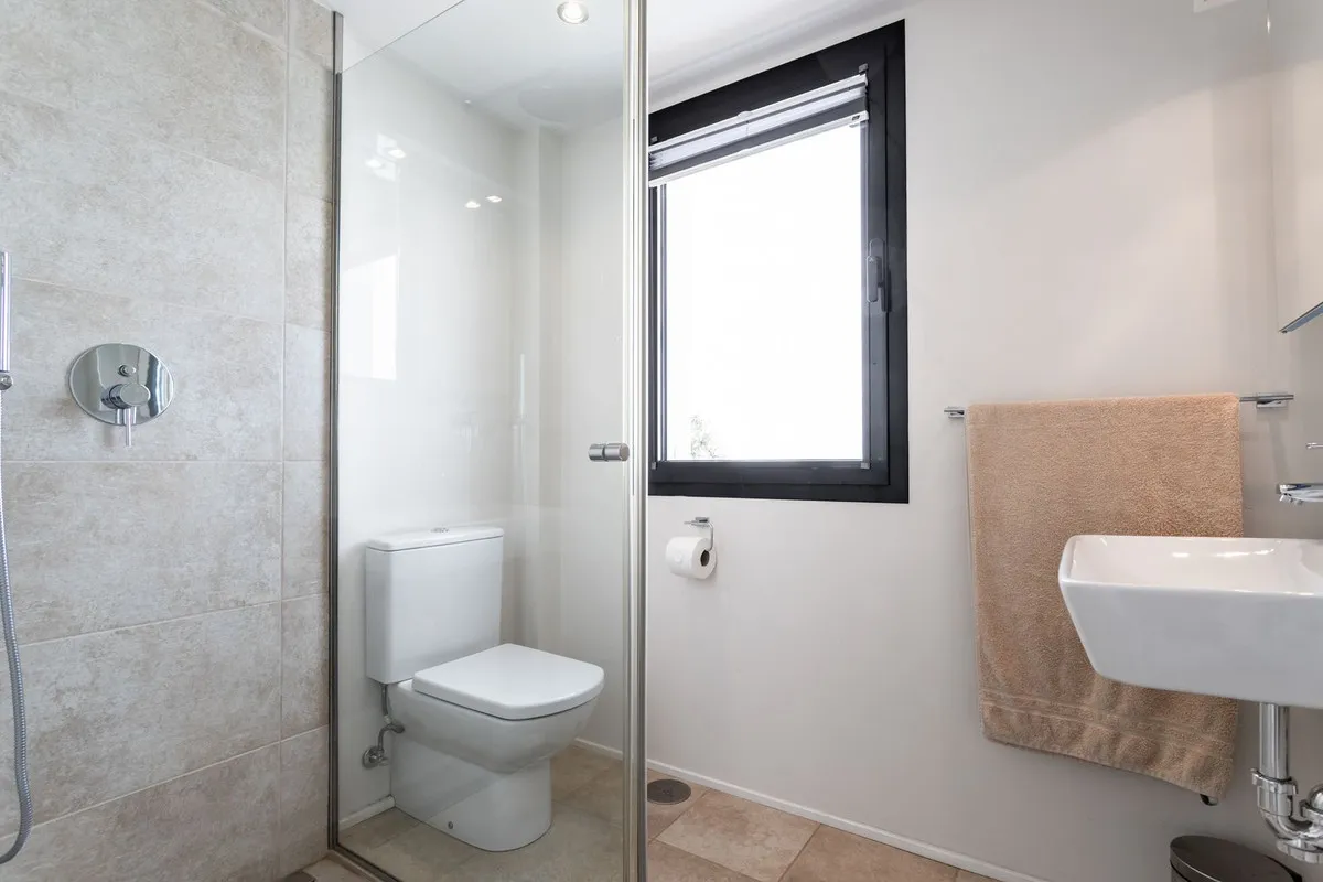 a04f2a20-5c7e-40c1-aeca-90b98ebe5607