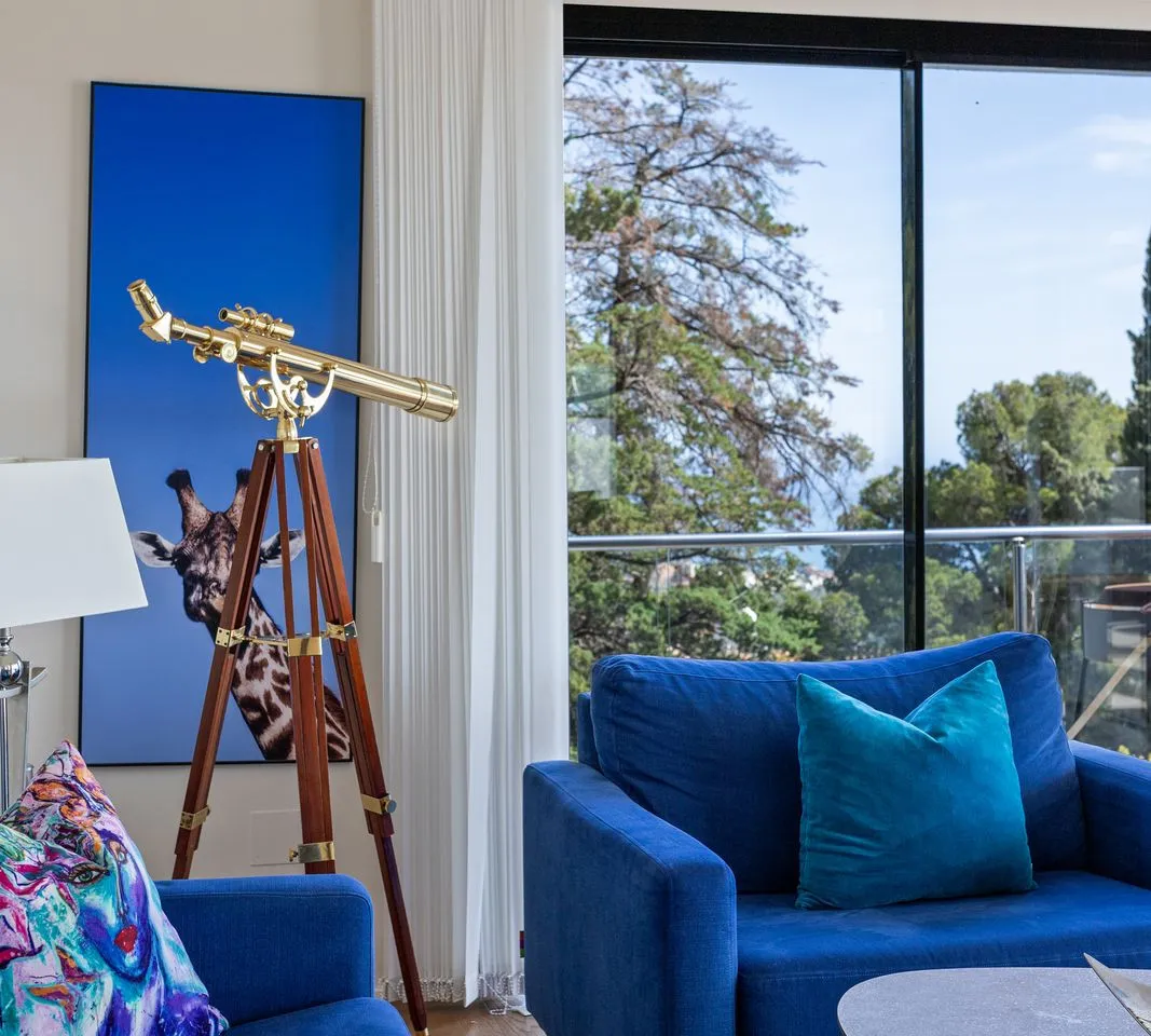 a33c18ad-1919-4c77-9382-b1c073e422d0