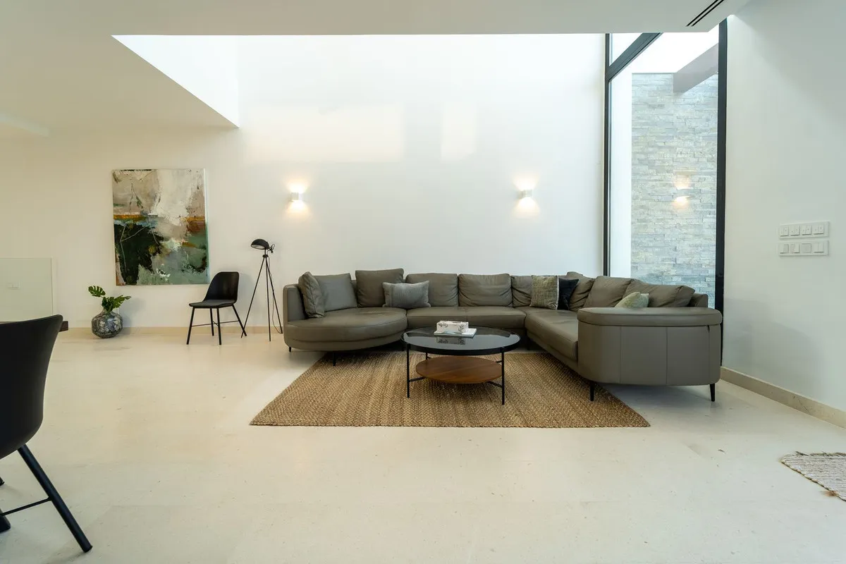 089411f3-ffe6-4949-ae5d-249037cf1075