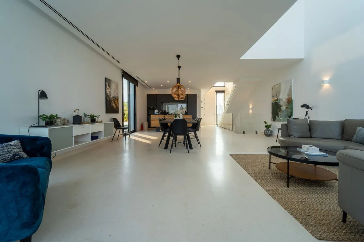 6296e769-1b5f-4cc9-be10-411c316d9669