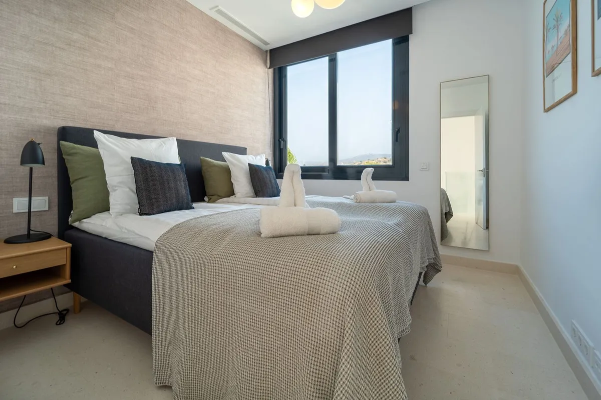 bb31fa90-49e4-42ce-8183-bc6fad0e0cd0