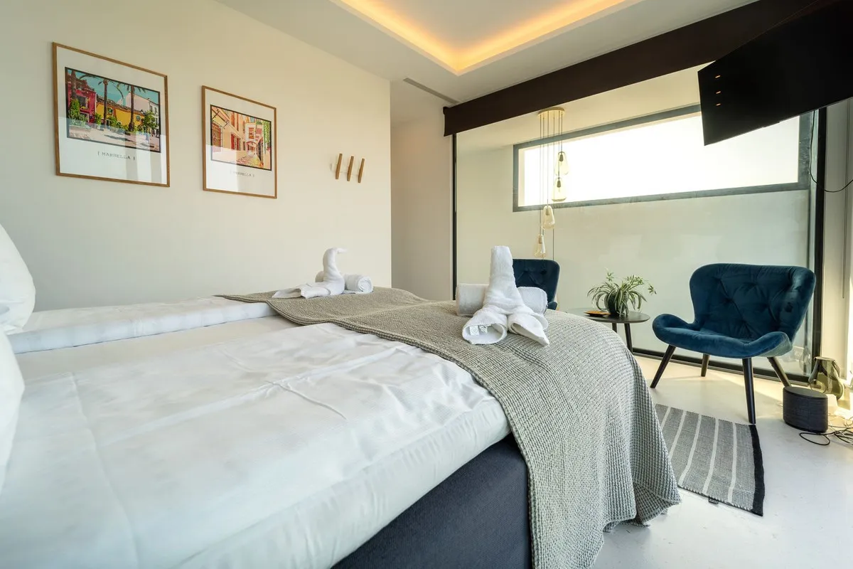 c549e6bb-89db-431c-8526-55f743bdbfff