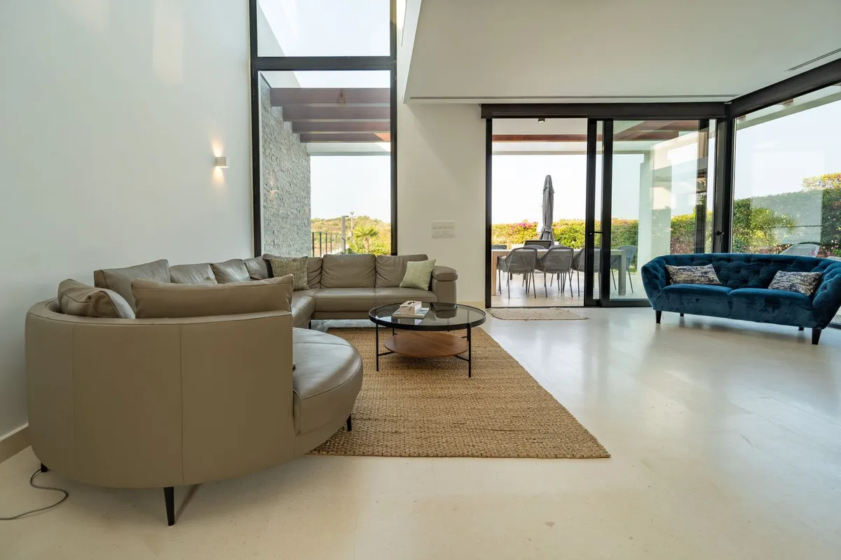 f5d746da-e200-48f3-ae32-3e6b487d3e49