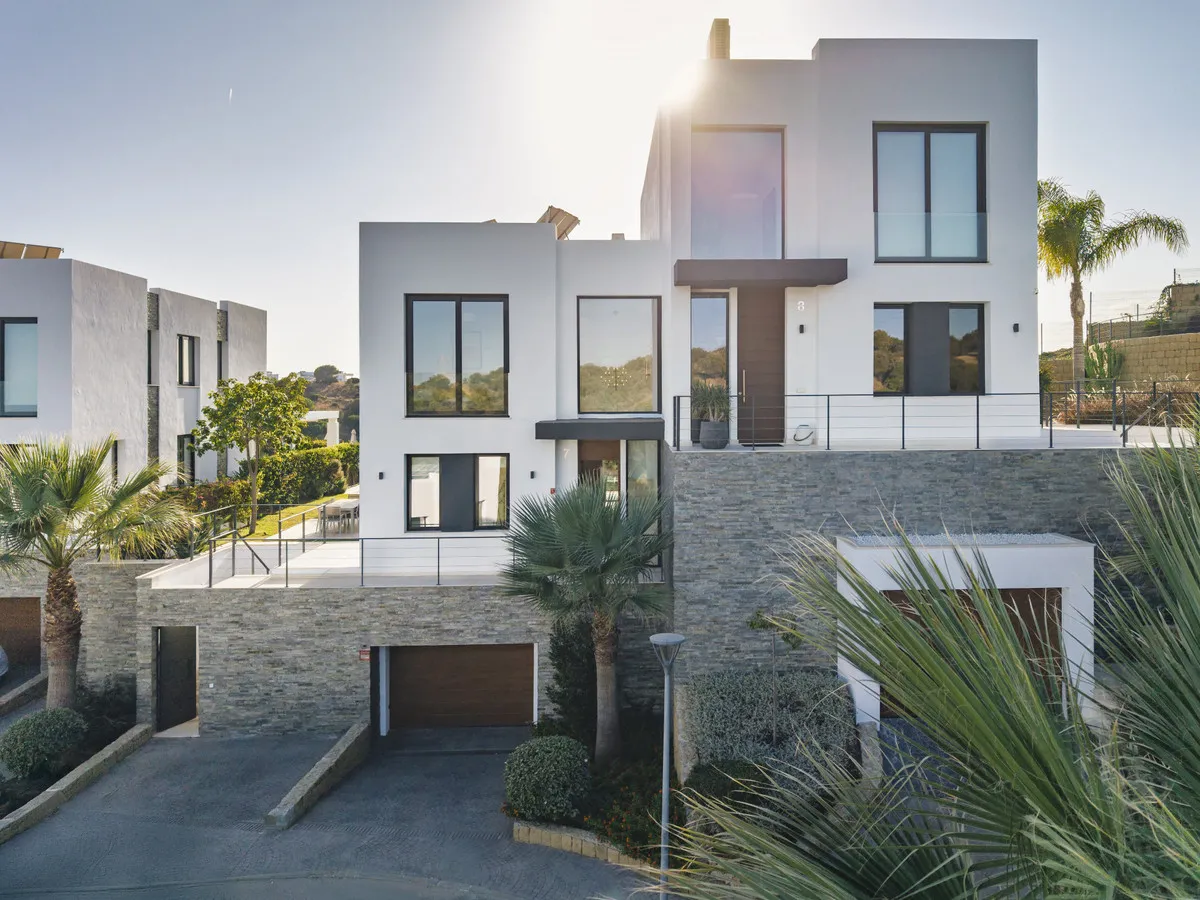 625a8ca8-6867-4d9c-8acd-e699a4046139