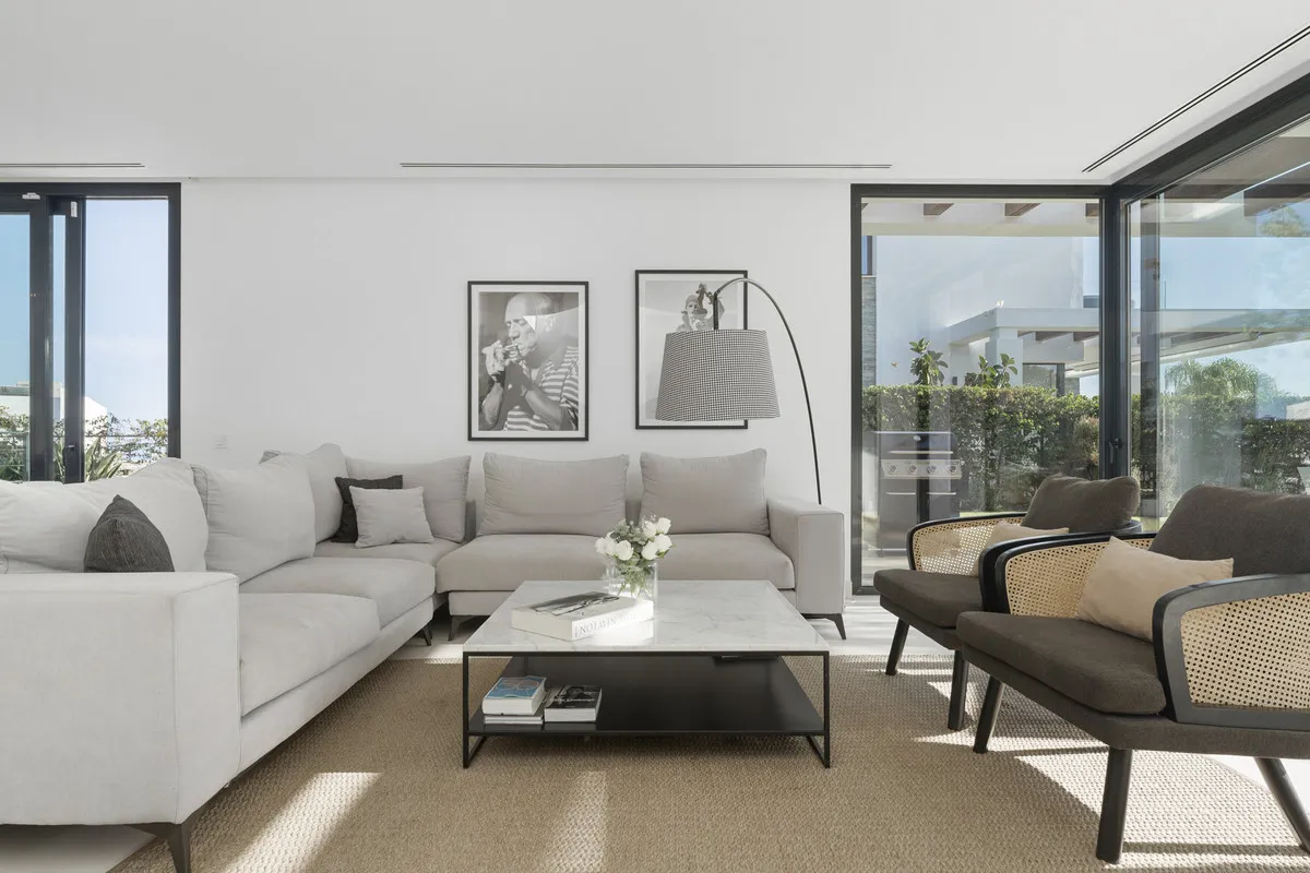 a31b50ff-99cb-4289-ac44-8f6fc31f5a34