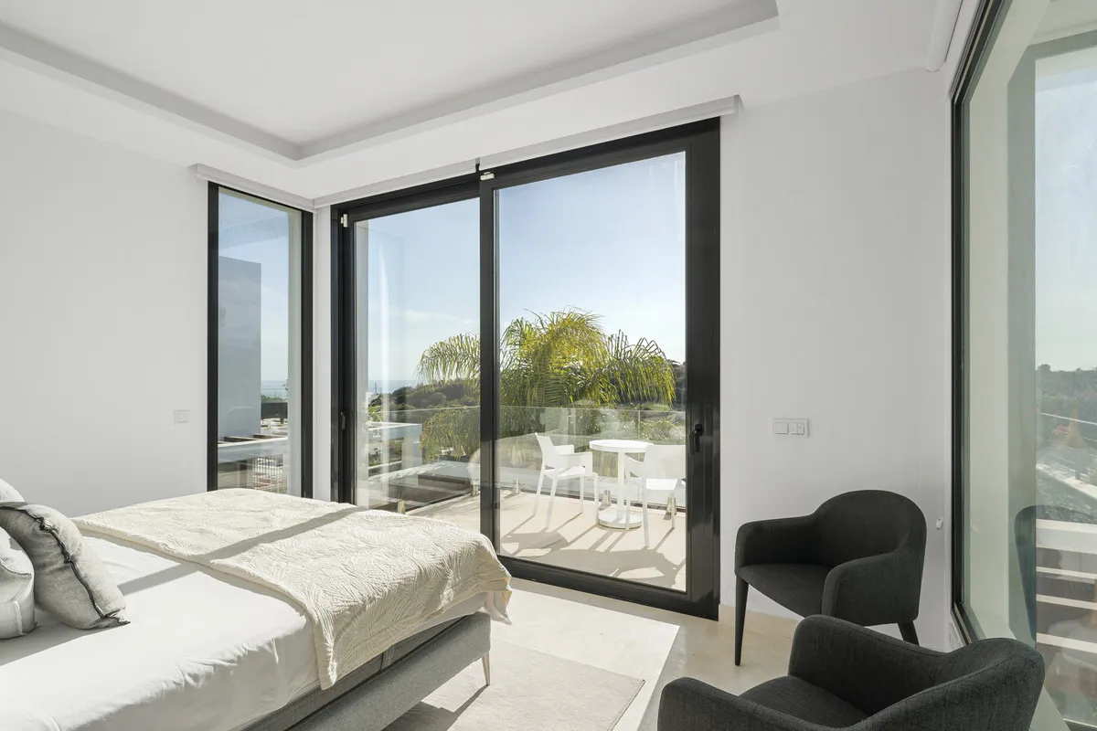 fc72b897-97d1-456f-a66a-b5962e7c9d44