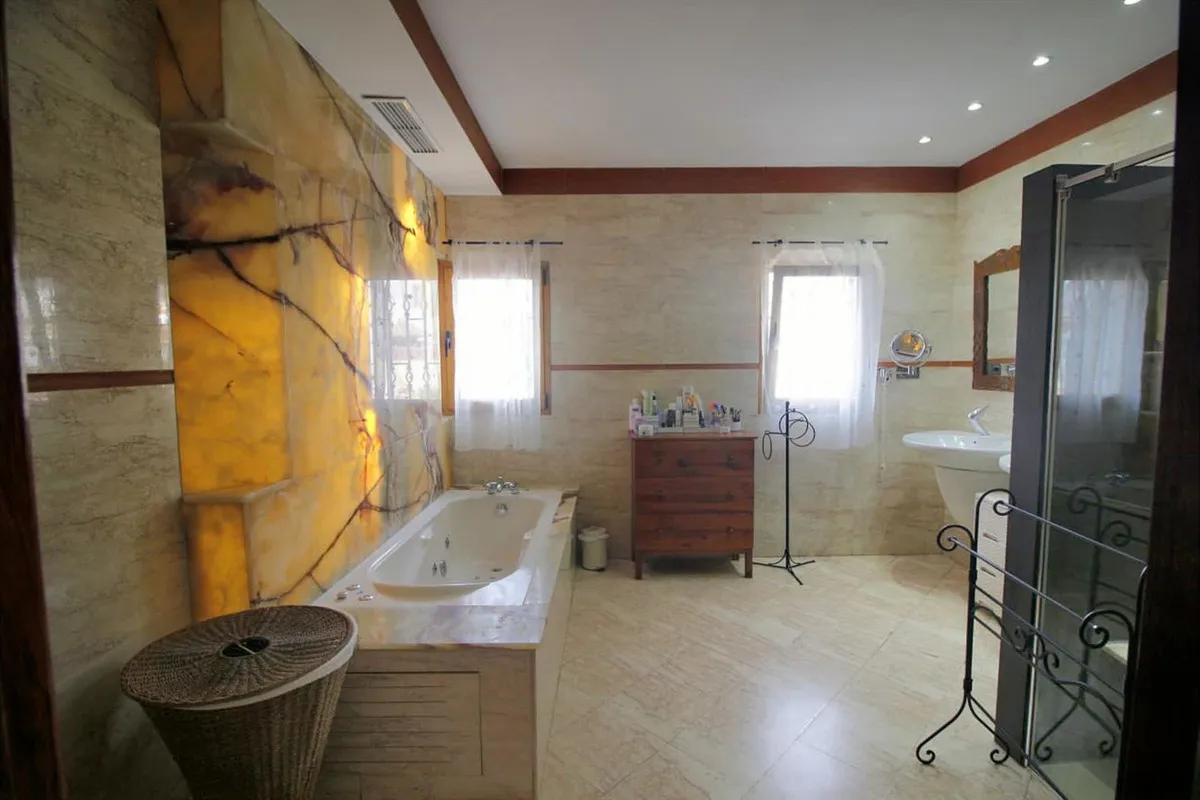 369b7836-af69-4165-97c4-5c8d74137c88